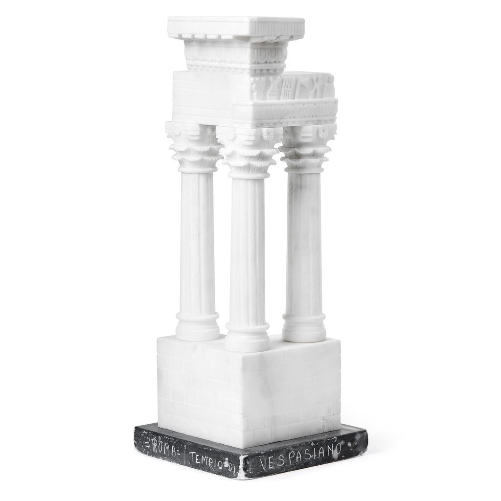 Escultura en alabastro y mármol de las Tres Columnas del Templo de Vespasiano